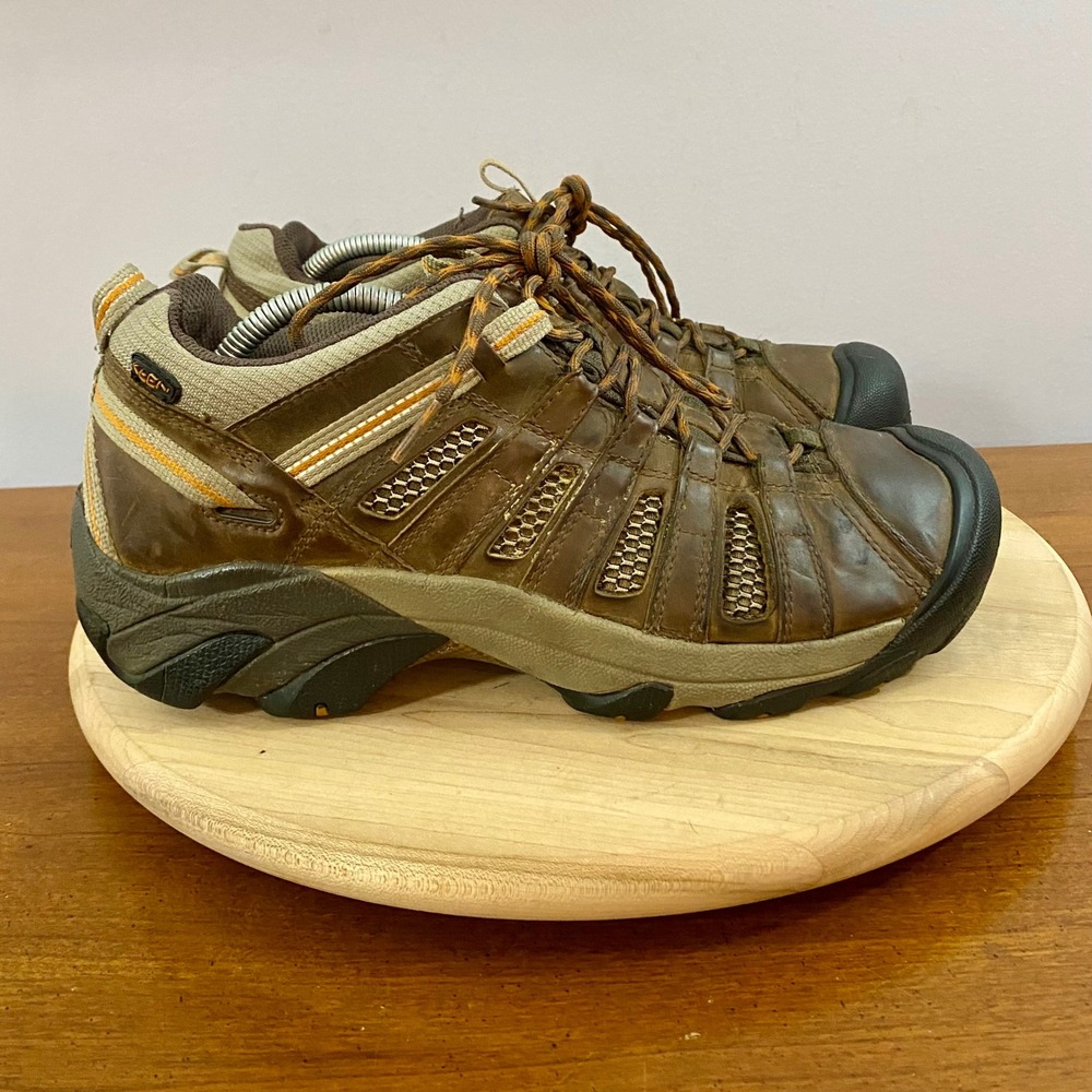 KEEN Voyageur Hiking Shoes Mens 10.5 EU 44 Brown Leather Trail Walking Sneaker
